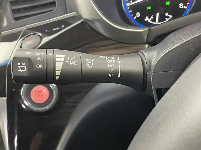日産 エルグランド 250ハイウェイスターS 埼玉県 2017(平29)年 1.8万km ファントムブラック 純正ナビ　フリップダウンモニター　アラウンドビューモニター　両側パワースライドドア　ビルトインＥＴＣ　クルーズコントロール　ＡＣ１００Ｖ　ドライブレコーダー　ＨＩＤ　純正アルミ　スマートキー　地デジ