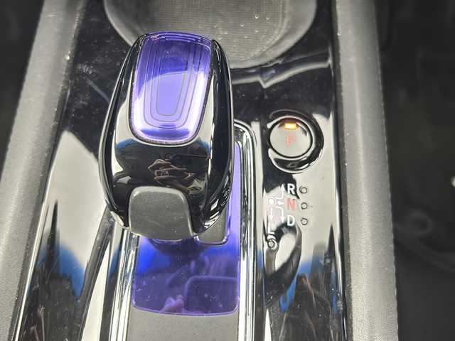 ホンダ ヴェゼル ハイブリッド X ホンダセンシング ブリリアントスタイルED 愛知県 2017(平29)年 5.6万km ホワイトオーキッドパール 特別仕様車/禁煙車/アルパイン製8型ナビ/（CD/DVD/Bluetooth/フルセグTV/USB/HDMI)/バックカメラ/ホンダセンシング/・衝突軽減ブレーキ/・レーンキープアシスト/・追従式クルーズコントロール/・LEDフォグライト/ETC/パドルシフト/LEDヘッドライト/スマートキー/プッシュスタート