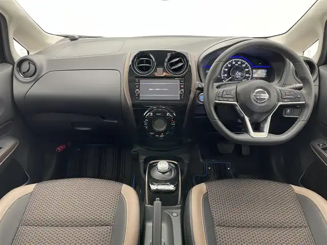 日産 ノート e－パワー メダリスト 愛知県 2018(平30)年 3.2万km スーパーブラック 純正ナビ　フルセグＴＶ　Ｂｌｕｅｔｏｏｔｈ　全方位カメラ　デジタルインナーミラー　エマージェンシーブレーキ　衝突軽減　車線逸脱　追従クルコン　ＬＥＤオートライト　コーナーセンサー　フォグランプ　禁煙車