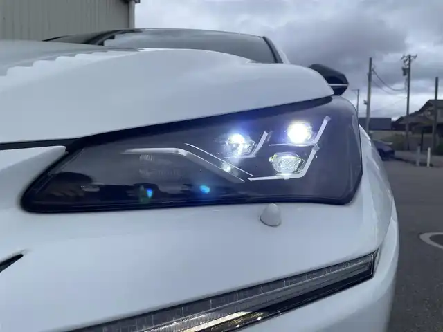 レクサス ＮＸ 富山県 2019(令1)年 8.1万km ホワイトノーヴァガラスフレーク サンルーフ／/革シート／/メーカーナビ／/フルセグＴＶ／/ＤＶＤ再生／/Ｂｌｕｅｔｏｏｔｈ／/バックカメラ／/サイドカメラ/ドライブレコーダー/前席シートヒーター／/前席エアシート／/パワーバックドア/三眼ＬＥＤオートライト／/ＬＥＤフォグライト／/セーフティシステムプラス／/レーダークルーズコントロール/ブラインドスポットモニター/オートマチックハイビーム/衝突軽減ブレーキ/クリアランスソナー/ＥＴＣ２．０