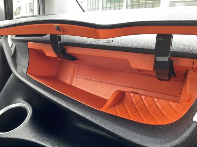 トヨタ シエンタ G 長野県 2018(平30)年 5.5万km ホワイトパールクリスタルシャイン 純正ＳＤナビ/(NSCD-W65)/ワンセグ/バックカメラ　/ＣＤ／ＤＶＤ/BluetoothAudio/ステアリングスイッチ/両側電動スライドドア　/ＬＥＤヘッドライト　/ドライブレコーダー　/プッシュスタート/ＥＴＣ　/ドアバイザー/衝突軽減システム/盗難防止/横滑り防止