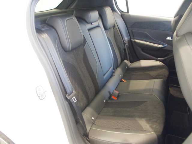 プジョー プジョー ３０８ GT ブルーHDi 岐阜県 2023(令5)年 1.7万km 白 ACC/レーンキープアシスト/パーキングセンサー/バックカメラ/フロントカメラ/360度カメラ/純正ディスプレイオーディオ（ナビ機能付き）/電動リアゲート/D席パワーシート/シートヒーター/ステアリングヒーター/ハーフレザーシート
