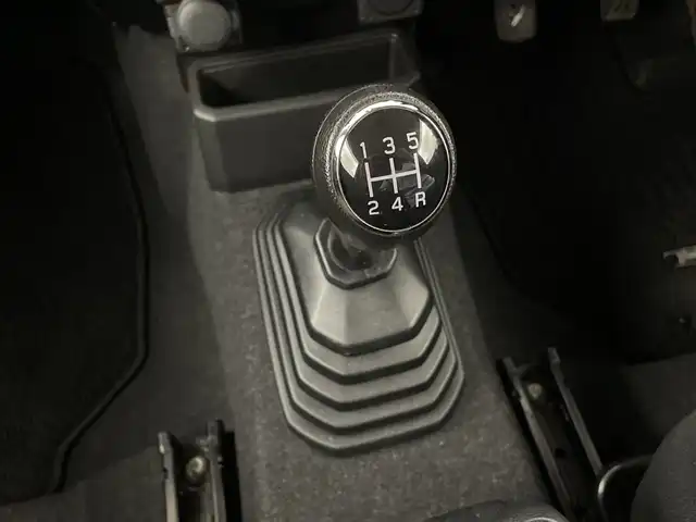 スズキ ジムニー XC 新潟県 2020(令2)年 2.9万km シルキーシルバーメタリック 4WD/社外８インチメモリナビ/フルセグ/　CD/DVD/SD/USB/Bluetooth/前席シートヒーター/スマートキー/セーフティサポート/レーンキープアシスト/ドライブレコーダー/革巻きステアリング/クルーズコントロール/電動格納式ミラー/純正アルミ１６インチ/オートエアコン