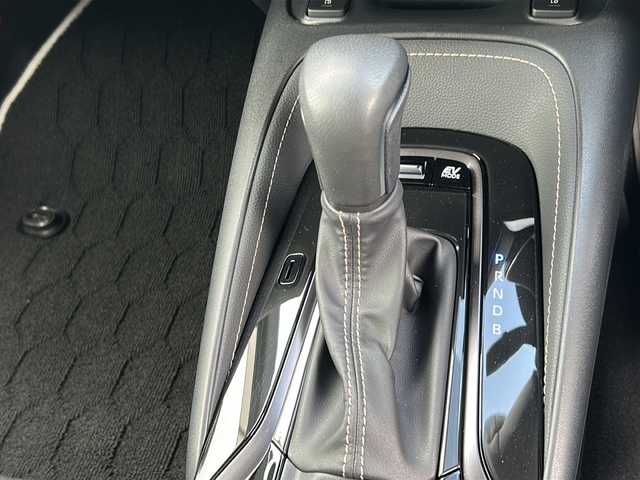 トヨタ カローラツーリング ハイブリッド ダブルバイビー 千葉県 2022(令4)年 0.1万km ブラックマイカ １オーナー　９インチナビ　バックカメラ　地デジ　２．０ＥＴＣ　セーフティセンス　シートヒーター　ステアリングヒーター　ドラレコ　ＬＥＤライト　オートライト　１７インチＡＷ　ＢＳＭ スマートキー