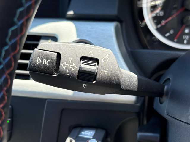ＢＭＷ Ｍ３ セダン 石川県 2009(平21)年 7.1万km 白 Ｍドライブパッケージ/グレー革シート/シートヒーター/純正ナビ/バックカメラ/クリアランスソナー/ＨＩＤヘッドライト/ドライブレコーダー/カーボン調ミラー／リアスポイラー/純正１８ｉｎｃＡＷ