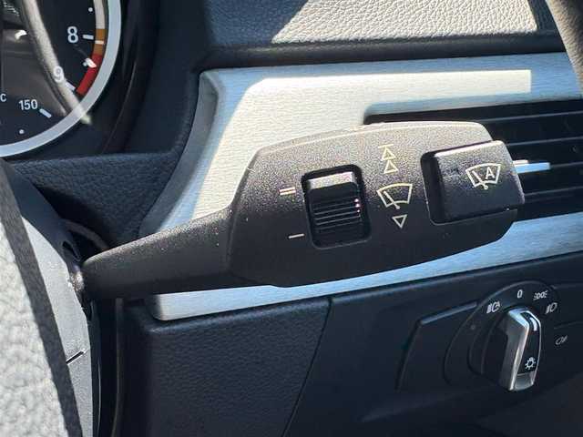 ＢＭＷ Ｍ３ セダン 石川県 2009(平21)年 7.1万km 白 Ｍドライブパッケージ/グレー革シート/シートヒーター/純正ナビ/バックカメラ/クリアランスソナー/ＨＩＤヘッドライト/ドライブレコーダー/カーボン調ミラー／リアスポイラー/純正１８ｉｎｃＡＷ
