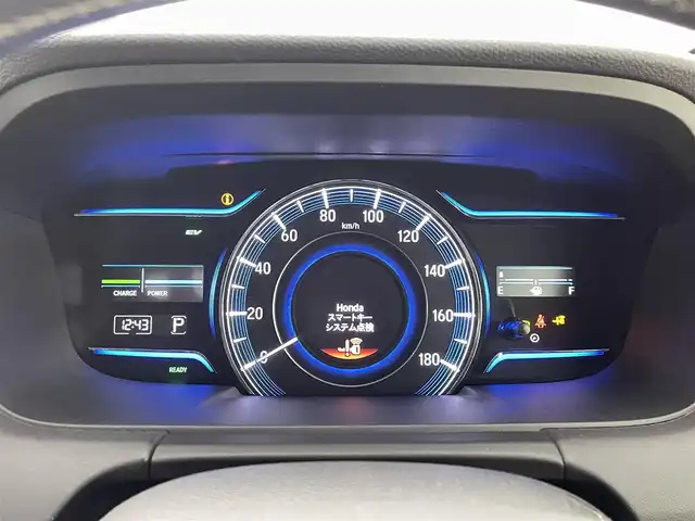 ホンダ オデッセイ ハイブリッド アブソルート ホンダセンシング 熊本県 2018(平30)年 8.2万km プラチナホワイトパール 純正ナビ（ＣＤ・ＤＶＤ・フルセグ・ＢＴ・ＳＤ・ｉｐｏｄ・HDMI）/バックカメラ　/純正前方ドライブレコーダー　/ビルトインＥＴＣ2.0　/両側パワースライドドア　/ホンダセンシング/・衝突軽減ブレーキ/・レーダークルーズコントロール/・先行車発進お知らせ機能/・路外逸脱制御機能/・レーンキープアシスト/・標識認識機能/横滑り防止/運転席パワーシート/ハーフレザーシート/純正フロアマット/純正１７インチAW/オートライト/LEDヘッドライト/フォグライト/スマートキー/プッシュスタート/保証書/取扱説明書