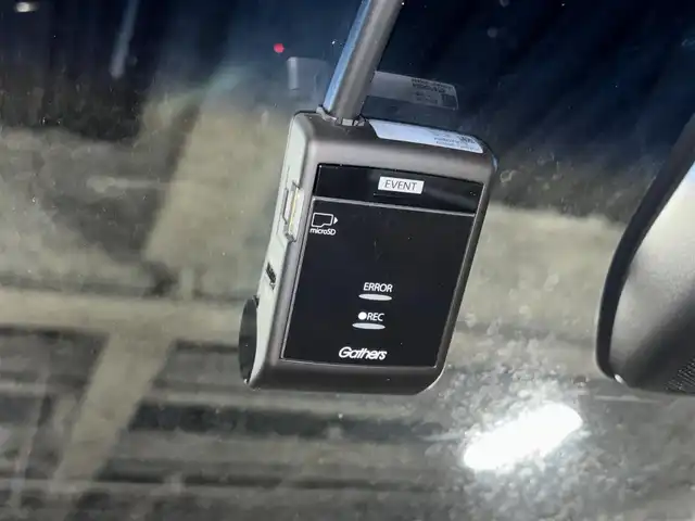 ホンダ オデッセイ ハイブリッド アブソルート ホンダセンシング 福岡県 2018(平30)年 8.2万km プラチナホワイトパール 純正９インチナビ／フルセグＴＶ／ＢＴ　/ＥＴＣ２．０　/ドライブレコーダー　/両側パワースライドドア　/バックカメラ/クルーズコントロール　/衝突軽減システム　/レーンキープ　/コーナーセンサー　/横滑り防止　/純正１７インチＡＷ