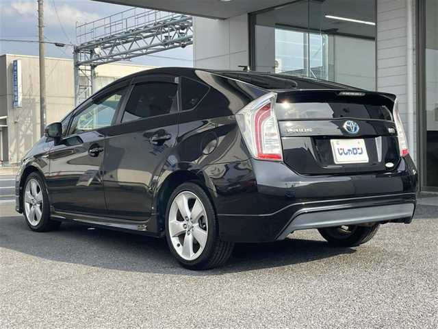 トヨタ プリウス Sツーリングセレクション 埼玉県 2013(平25)年 8.1万km ブラック (株)IDOMが運営する【じしゃロン鳩ヶ谷店】の自社ローン専用車両になりますこちらは現金またはオートローンご利用時の価格です。自社ローンご希望の方は別途その旨お申付け下さい/登録時81056km/純正メモリナビ（NSCP-W62）/AM/FM/CD/SD/BT/ワンセグTV/バックカメラ/プッシュスタート/スマートキーx2/ステアリングスイッチ/ビルトインETC/モデリスタエアロ/純正17インチAW/オートエアコン/HIDオートライト/フォグランプ/ヘッドライトクリーナースイッチ/車両接近通報一時停止スイッチ/電動格納機能ミラー/オールオートパワーウィンドウ/ドアバイザー/純正フロアマット/ISOFIX