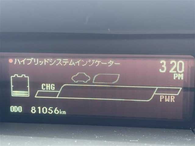 トヨタ プリウス Sツーリングセレクション 埼玉県 2013(平25)年 8.1万km ブラック (株)IDOMが運営する【じしゃロン鳩ヶ谷店】の自社ローン専用車両になりますこちらは現金またはオートローンご利用時の価格です。自社ローンご希望の方は別途その旨お申付け下さい/登録時81056km/純正メモリナビ（NSCP-W62）/AM/FM/CD/SD/BT/ワンセグTV/バックカメラ/プッシュスタート/スマートキーx2/ステアリングスイッチ/ビルトインETC/モデリスタエアロ/純正17インチAW/オートエアコン/HIDオートライト/フォグランプ/ヘッドライトクリーナースイッチ/車両接近通報一時停止スイッチ/電動格納機能ミラー/オールオートパワーウィンドウ/ドアバイザー/純正フロアマット/ISOFIX