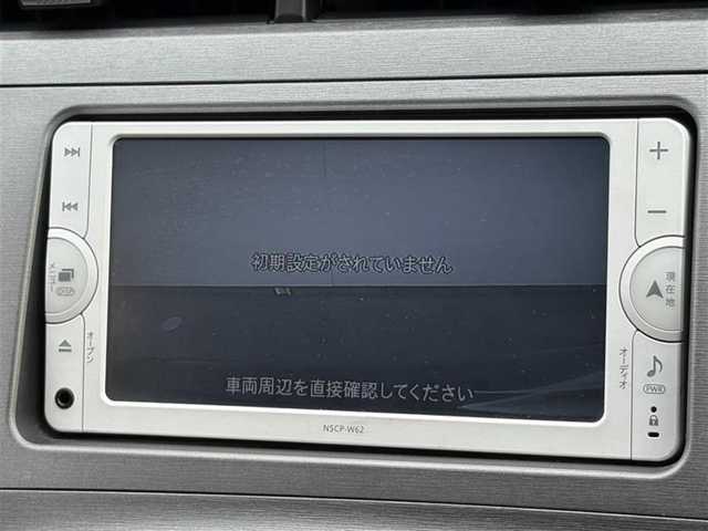 トヨタ プリウス Sツーリングセレクション 埼玉県 2013(平25)年 8.1万km ブラック (株)IDOMが運営する【じしゃロン鳩ヶ谷店】の自社ローン専用車両になりますこちらは現金またはオートローンご利用時の価格です。自社ローンご希望の方は別途その旨お申付け下さい/登録時81056km/純正メモリナビ（NSCP-W62）/AM/FM/CD/SD/BT/ワンセグTV/バックカメラ/プッシュスタート/スマートキーx2/ステアリングスイッチ/ビルトインETC/モデリスタエアロ/純正17インチAW/オートエアコン/HIDオートライト/フォグランプ/ヘッドライトクリーナースイッチ/車両接近通報一時停止スイッチ/電動格納機能ミラー/オールオートパワーウィンドウ/ドアバイザー/純正フロアマット/ISOFIX