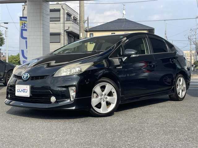 トヨタ プリウス Sツーリングセレクション 埼玉県 2013(平25)年 8.1万km ブラック (株)IDOMが運営する【じしゃロン鳩ヶ谷店】の自社ローン専用車両になりますこちらは現金またはオートローンご利用時の価格です。自社ローンご希望の方は別途その旨お申付け下さい/登録時81056km/純正メモリナビ（NSCP-W62）/AM/FM/CD/SD/BT/ワンセグTV/バックカメラ/プッシュスタート/スマートキーx2/ステアリングスイッチ/ビルトインETC/モデリスタエアロ/純正17インチAW/オートエアコン/HIDオートライト/フォグランプ/ヘッドライトクリーナースイッチ/車両接近通報一時停止スイッチ/電動格納機能ミラー/オールオートパワーウィンドウ/ドアバイザー/純正フロアマット/ISOFIX