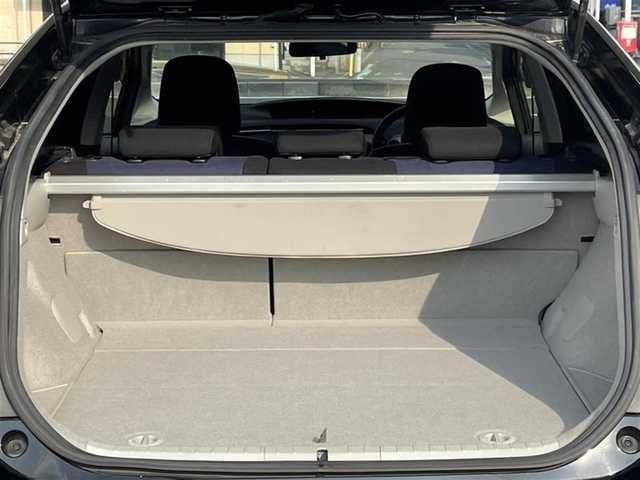 トヨタ プリウス Sツーリングセレクション 埼玉県 2013(平25)年 8.1万km ブラック (株)IDOMが運営する【じしゃロン鳩ヶ谷店】の自社ローン専用車両になりますこちらは現金またはオートローンご利用時の価格です。自社ローンご希望の方は別途その旨お申付け下さい/登録時81056km/純正メモリナビ（NSCP-W62）/AM/FM/CD/SD/BT/ワンセグTV/バックカメラ/プッシュスタート/スマートキーx2/ステアリングスイッチ/ビルトインETC/モデリスタエアロ/純正17インチAW/オートエアコン/HIDオートライト/フォグランプ/ヘッドライトクリーナースイッチ/車両接近通報一時停止スイッチ/電動格納機能ミラー/オールオートパワーウィンドウ/ドアバイザー/純正フロアマット/ISOFIX