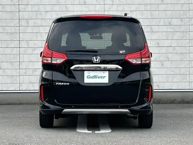 ホンダ フリード クロスター ホンダセンシング 福岡県 2022(令4)年 2.1万km クリスタルブラックパール 純正9型SDナビ(フルセグTV/CD/DVD/BT)フリップダウンモニターバックモニターホンダセンシングコーナーセンサーレーダークルコン両側パワスラ前後ドラレコETCUSBポート純正フロアマット純正LEDヘッドライト純正アルミホイール15インチスマートキープッシュスタート