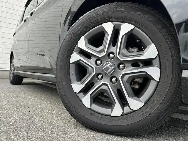 ホンダ フリード クロスター ホンダセンシング 福岡県 2022(令4)年 2.1万km クリスタルブラックパール 純正9型SDナビ(フルセグTV/CD/DVD/BT)フリップダウンモニターバックモニターホンダセンシングコーナーセンサーレーダークルコン両側パワスラ前後ドラレコETCUSBポート純正フロアマット純正LEDヘッドライト純正アルミホイール15インチスマートキープッシュスタート