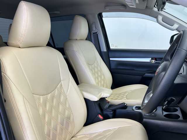 トヨタ ハイラックス Z 三重県 2021(令3)年 5.8万km アティチュードブラックマイカ /禁煙車 //TRD //RAYSホイール //純正ナビ //バックカメラ　//前後コーナーセンサー// トヨタセーフティーセンス //レーダークルーズコントロール //レーンキープアシスト //ETC //プッシュスタート //スマートキー