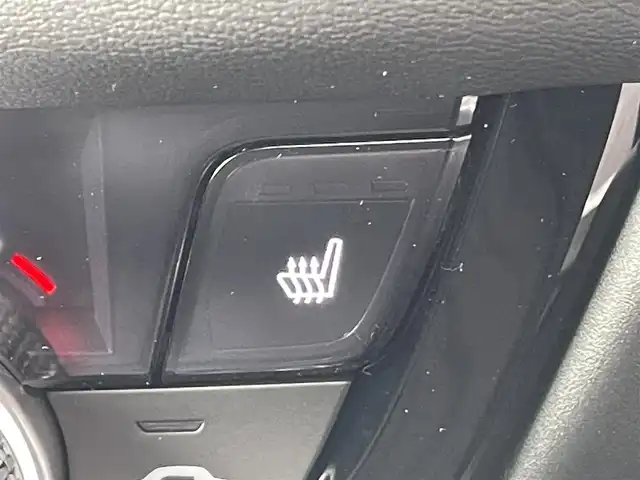 ホンダ ヴェゼル ハイブリッド e:HEV Z 東京都 2025(令7)年 0.1千km プラチナホワイトパール 登録済未使用車/純正ナビ/置型充電/BSM/ETC2.0/レーダークルーズコントロール/18インチ純正ホイール/純正LED/電動リアケート/シートヒーター/衝突被害軽減ブレーキ/盗難防止装置