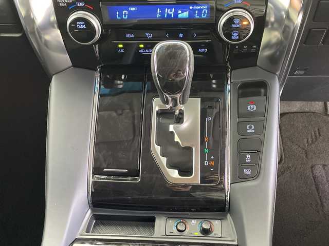 トヨタ アルファード S Cパッケージ 鹿児島県 2023(令5)年 1.8万km ホワイトパールクリスタルシャイン Toyota Safety Sense/純正ディスプレィオーディオ/（ナビ/Bluetooth/CD/DVD)/フルセグTV/バックカメラ/サンルーフ/フリップダウンモニター/黒レザーシート/前席パワーシート/前席シートヒーター/両側電動スライドドア/前方ドライブレコーダー/レーダークルーズコントロール/パワーバックドア/ビルトインETC/革巻きステアリング/ステアリングヒーター/電子パーキング/LEDヘッドライト/フォグライト/オートライト/純正18インチアルミホイール/純正フロアマット/スマートキー/エンジンプッシュスタート