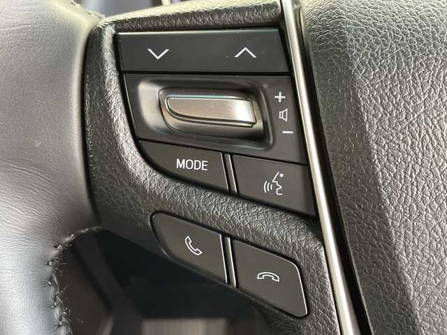 トヨタ アルファード S Cパッケージ 鹿児島県 2023(令5)年 1.8万km ホワイトパールクリスタルシャイン Toyota Safety Sense/純正ディスプレィオーディオ/（ナビ/Bluetooth/CD/DVD)/フルセグTV/バックカメラ/サンルーフ/フリップダウンモニター/黒レザーシート/前席パワーシート/前席シートヒーター/両側電動スライドドア/前方ドライブレコーダー/レーダークルーズコントロール/パワーバックドア/ビルトインETC/革巻きステアリング/ステアリングヒーター/電子パーキング/LEDヘッドライト/フォグライト/オートライト/純正18インチアルミホイール/純正フロアマット/スマートキー/エンジンプッシュスタート