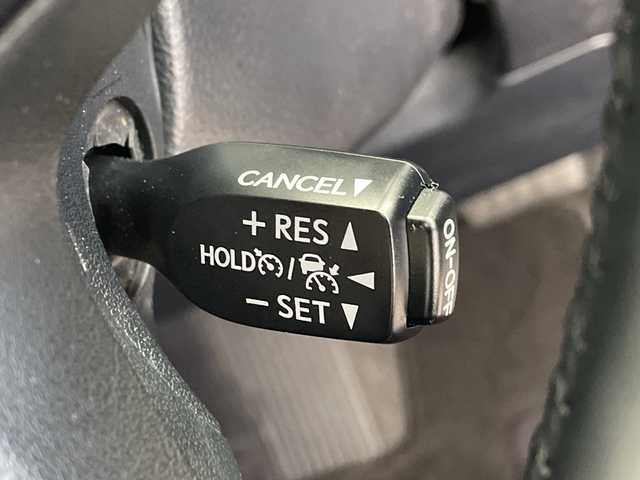 トヨタ アルファード S Cパッケージ 鹿児島県 2023(令5)年 1.8万km ホワイトパールクリスタルシャイン Toyota Safety Sense/純正ディスプレィオーディオ/（ナビ/Bluetooth/CD/DVD)/フルセグTV/バックカメラ/サンルーフ/フリップダウンモニター/黒レザーシート/前席パワーシート/前席シートヒーター/両側電動スライドドア/前方ドライブレコーダー/レーダークルーズコントロール/パワーバックドア/ビルトインETC/革巻きステアリング/ステアリングヒーター/電子パーキング/LEDヘッドライト/フォグライト/オートライト/純正18インチアルミホイール/純正フロアマット/スマートキー/エンジンプッシュスタート