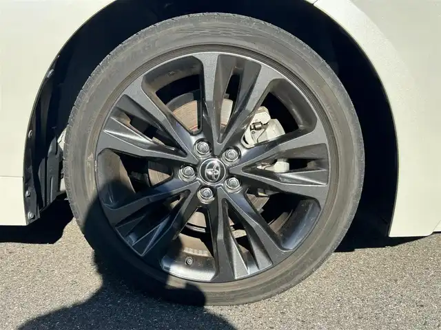 トヨタ カローラツーリング ハイブリッド ダブルバイビー 愛知県 2020(令2)年 2.5万km ホワイトパールクリスタルシャイン ＤＡ９インチナビ　/Ｂカメラ　/ＥＴＣ　/ＢＴ　/ＵＳＢ　/衝突軽減ブレーキ　/クリアランスソナー　/ステアリングスイッチ　/ＬＥＤヘッドライト　/置くだけ充電　/ＡＣ１００Ｖ　/Ｆドラレコ　/純正１７インチＡＷ