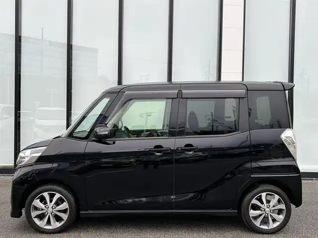 日産 デイズ ルークス ハイウェイスターX Gパッケージ 大阪府 2014(平26)年 0.4万km ブラック 純正メモリーナビ　/　フルセグＴＶ/ＣＤ／ＤＶＤ/ＡＵＸ/            ＢT/ミュージックサーバー　/アラウンドビューモニター　/両側パワースライドドア　/ＥＴＣ　/ターボ車　/アイドリングストップ　/LEDヘッドライト/ハイウェイスター