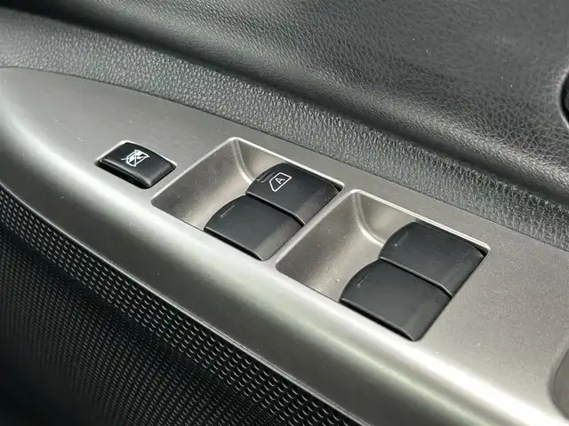 日産 デイズ ルークス ハイウェイスターX Gパッケージ 大阪府 2014(平26)年 0.4万km ブラック 純正メモリーナビ　/　フルセグＴＶ/ＣＤ／ＤＶＤ/ＡＵＸ/            ＢT/ミュージックサーバー　/アラウンドビューモニター　/両側パワースライドドア　/ＥＴＣ　/ターボ車　/アイドリングストップ　/LEDヘッドライト/ハイウェイスター