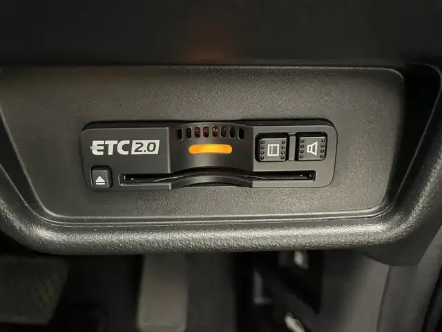 ホンダ オデッセイ ハイブリッド e:HEVアブソルート EX 滋賀県 2021(令3)年 3.6万km プレミアムスパークルブラックパール 純正10インチナビ/・Bluetooth・フルセグTV・DVD・CD・applecarplay/・androidAuto/全方位カメラ/後席フリップダウンモニター/ハーフレザーシート/運転席・助手席シートヒーター/ブラインドスポットモニター/コーナーセンサー/ドライブレコーダー/ビルトインETC2.0/両側パワースライドドア/Bluetooth/フルセグTV/applecarplay/androidAuto