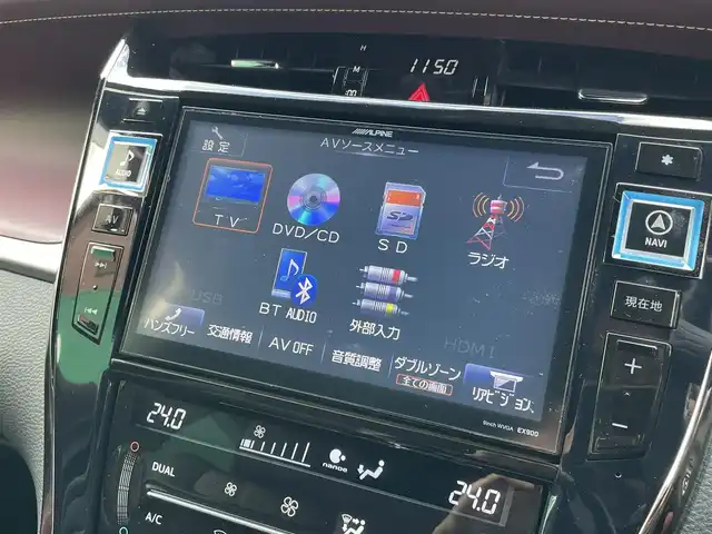 トヨタ ハリアー プレミアム 東京都 2015(平27)年 6万km ブラック ワンオーナー/純正エアロF/R/ALPINE製ナビ（EX900）/・フルセグTV/Bluetoothオーディオ/DVD/ALPINE製フリップダウンモニター（TMX-RM905）/ドライブレコーダー(CSD-790FHG)/パワーバックドア/クルーズコントロール/純正アルミホイール18インチ/合皮ハーフレザーシート/純正フロアマット/保証書/取扱説明書/スペアキー