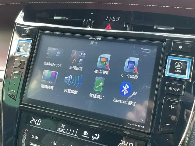 トヨタ ハリアー プレミアム 東京都 2015(平27)年 6万km ブラック ワンオーナー/純正エアロF/R/ALPINE製ナビ（EX900）/・フルセグTV/Bluetoothオーディオ/DVD/ALPINE製フリップダウンモニター（TMX-RM905）/ドライブレコーダー(CSD-790FHG)/パワーバックドア/クルーズコントロール/純正アルミホイール18インチ/合皮ハーフレザーシート/純正フロアマット/保証書/取扱説明書/スペアキー