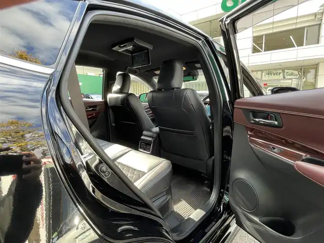 トヨタ ハリアー プレミアム 東京都 2015(平27)年 6万km ブラック ワンオーナー/純正エアロF/R/ALPINE製ナビ（EX900）/・フルセグTV/Bluetoothオーディオ/DVD/ALPINE製フリップダウンモニター（TMX-RM905）/ドライブレコーダー(CSD-790FHG)/パワーバックドア/クルーズコントロール/純正アルミホイール18インチ/合皮ハーフレザーシート/純正フロアマット/保証書/取扱説明書/スペアキー