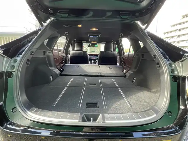 トヨタ ハリアー プレミアム 東京都 2015(平27)年 6万km ブラック ワンオーナー/純正エアロF/R/ALPINE製ナビ（EX900）/・フルセグTV/Bluetoothオーディオ/DVD/ALPINE製フリップダウンモニター（TMX-RM905）/ドライブレコーダー(CSD-790FHG)/パワーバックドア/クルーズコントロール/純正アルミホイール18インチ/合皮ハーフレザーシート/純正フロアマット/保証書/取扱説明書/スペアキー