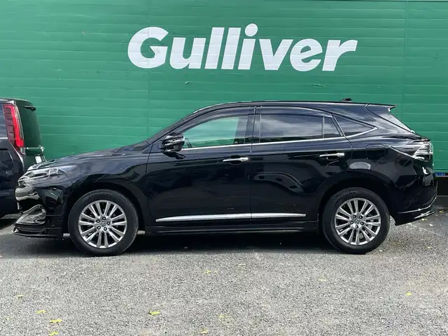 トヨタ ハリアー プレミアム 東京都 2015(平27)年 6万km ブラック ワンオーナー/純正エアロF/R/ALPINE製ナビ（EX900）/・フルセグTV/Bluetoothオーディオ/DVD/ALPINE製フリップダウンモニター（TMX-RM905）/ドライブレコーダー(CSD-790FHG)/パワーバックドア/クルーズコントロール/純正アルミホイール18インチ/合皮ハーフレザーシート/純正フロアマット/保証書/取扱説明書/スペアキー