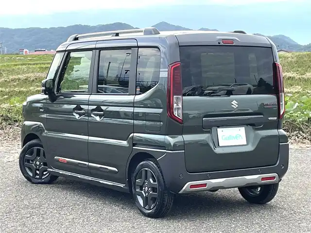 スズキ スペーシア ギア HYBRID XZ 新潟県 2024(令6)年 0.4万km クールカーキパールメタリック/ガンメタリック2トーン 4WD/純正メモリナビ/BT/USB/フルセグテレビ/全方位カメラ/衝突被害軽減ブレーキ/レーンキープアシスト/レーダークルーズコントロール/両側パワースライドドア/ベンチシート/シートヒーター /ステアリングヒーター/ステアリングスイッチ/コーナーセンサー/スマートキー/プッシュスタート/LEDヘッドライト/オートライト/オートハイビーム/フォグランプ/純正14インチアルミホイール