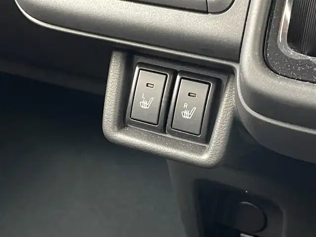 スズキ スペーシア ギア HYBRID XZ 新潟県 2024(令6)年 0.4万km クールカーキパールメタリック/ガンメタリック2トーン 4WD/純正メモリナビ/BT/USB/フルセグテレビ/全方位カメラ/衝突被害軽減ブレーキ/レーンキープアシスト/レーダークルーズコントロール/両側パワースライドドア/ベンチシート/シートヒーター /ステアリングヒーター/ステアリングスイッチ/コーナーセンサー/スマートキー/プッシュスタート/LEDヘッドライト/オートライト/オートハイビーム/フォグランプ/純正14インチアルミホイール