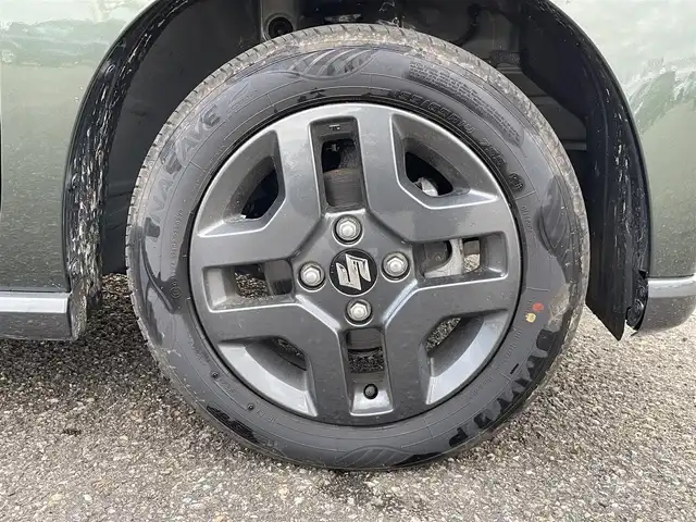 スズキ スペーシア ギア HYBRID XZ 新潟県 2024(令6)年 0.4万km クールカーキパールメタリック/ガンメタリック2トーン 4WD/純正メモリナビ/BT/USB/フルセグテレビ/全方位カメラ/衝突被害軽減ブレーキ/レーンキープアシスト/レーダークルーズコントロール/両側パワースライドドア/ベンチシート/シートヒーター /ステアリングヒーター/ステアリングスイッチ/コーナーセンサー/スマートキー/プッシュスタート/LEDヘッドライト/オートライト/オートハイビーム/フォグランプ/純正14インチアルミホイール