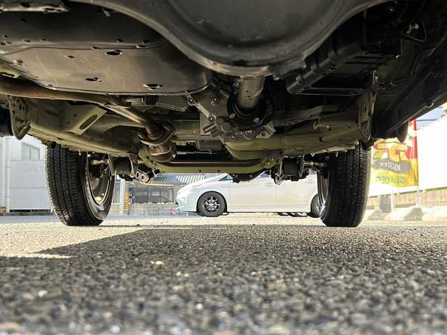 スズキ ジムニー XC 岐阜県 2022(令4)年 1.8万km キネティックイエロー 社外ナビ（CMOS-230）/AM/FM/Bluetooth/TV（フルセグ）/iPad/HDMI/純正マット/純正タイヤ/電動格納ミラー/クルコン/横滑り防止/ダウンヒルアシストコントロール/アイドリングストップ/衝突軽減ブレーキ/車線逸脱警報/シートヒーター/ビルトインETC/オートエアコン/オートライト/スマートキー/スペアキー/プッシュスタート/取扱説明書/保証書