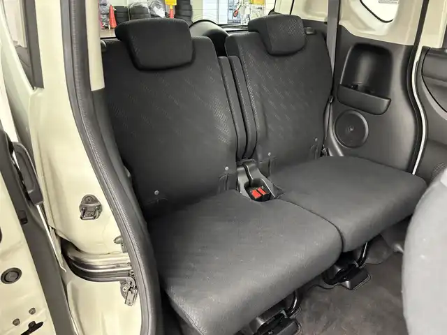 ホンダ Ｎ ＢＯＸ カスタム G SSパッケージ 福岡県 2013(平25)年 9.3万km プレミアムホワイトパール 社外ディスプレイオーディオ（ＢＴ）　/バックカメラ　/両側電動スライドドア　/横滑り防止装置　/ＥＣＯＮ　/プッシュスタート　/電動格納式ドアミラー　/純正フロアマット　/オートライト　/純正１４インチアルミホイール