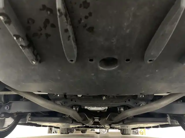 トヨタ クラウン ハイブリッド RS アドバンス 神奈川県 2018(平30)年 8.3万km ホワイトパールクリスタルシャイン メーカー8インチナビ/Bluetooth・CD・DVD・USB・AUX・フルセグTV・Miracast/スライド電動ムーンルーフ/デジタルインナーミラー/トヨタセーフティセンス/パノラミックビューモニター/ブラインドスポットモニター/レーダークルーズコントロール/モデリスタエアロ（フロント/サイド/リア/ホイール）/ハーフレザーシート/メモリ付き前席パワーシート/シートヒーター/ステアリングヒーター/ステアリングスイッチ/電動パーキングブレーキ/ブレーキオートホールド/前側ドライブレコーダー/ビルトインETC/スマートキー/純正フロアマット/モデリスタ19インチアルミホイール/LEDヘッドランプ/アイドリングストップ/横滑り防止装置/盗難防止装置/レーントレーシングアシスト/アダプティブハイビームシステム/衝突被害軽減システム