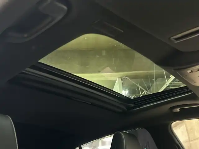 トヨタ クラウン ハイブリッド RS アドバンス 神奈川県 2018(平30)年 8.3万km ホワイトパールクリスタルシャイン メーカー8インチナビ/Bluetooth・CD・DVD・USB・AUX・フルセグTV・Miracast/スライド電動ムーンルーフ/デジタルインナーミラー/トヨタセーフティセンス/パノラミックビューモニター/ブラインドスポットモニター/レーダークルーズコントロール/モデリスタエアロ（フロント/サイド/リア/ホイール）/ハーフレザーシート/メモリ付き前席パワーシート/シートヒーター/ステアリングヒーター/ステアリングスイッチ/電動パーキングブレーキ/ブレーキオートホールド/前側ドライブレコーダー/ビルトインETC/スマートキー/純正フロアマット/モデリスタ19インチアルミホイール/LEDヘッドランプ/アイドリングストップ/横滑り防止装置/盗難防止装置/レーントレーシングアシスト/アダプティブハイビームシステム/衝突被害軽減システム