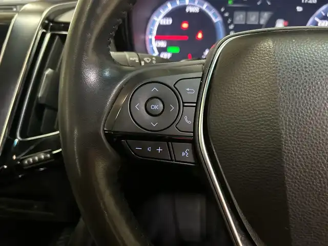 トヨタ クラウン ハイブリッド RS アドバンス 神奈川県 2018(平30)年 8.3万km ホワイトパールクリスタルシャイン メーカー8インチナビ/Bluetooth・CD・DVD・USB・AUX・フルセグTV・Miracast/スライド電動ムーンルーフ/デジタルインナーミラー/トヨタセーフティセンス/パノラミックビューモニター/ブラインドスポットモニター/レーダークルーズコントロール/モデリスタエアロ（フロント/サイド/リア/ホイール）/ハーフレザーシート/メモリ付き前席パワーシート/シートヒーター/ステアリングヒーター/ステアリングスイッチ/電動パーキングブレーキ/ブレーキオートホールド/前側ドライブレコーダー/ビルトインETC/スマートキー/純正フロアマット/モデリスタ19インチアルミホイール/LEDヘッドランプ/アイドリングストップ/横滑り防止装置/盗難防止装置/レーントレーシングアシスト/アダプティブハイビームシステム/衝突被害軽減システム