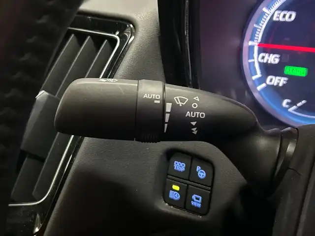 トヨタ クラウン ハイブリッド RS アドバンス 神奈川県 2018(平30)年 8.3万km ホワイトパールクリスタルシャイン メーカー8インチナビ/Bluetooth・CD・DVD・USB・AUX・フルセグTV・Miracast/スライド電動ムーンルーフ/デジタルインナーミラー/トヨタセーフティセンス/パノラミックビューモニター/ブラインドスポットモニター/レーダークルーズコントロール/モデリスタエアロ（フロント/サイド/リア/ホイール）/ハーフレザーシート/メモリ付き前席パワーシート/シートヒーター/ステアリングヒーター/ステアリングスイッチ/電動パーキングブレーキ/ブレーキオートホールド/前側ドライブレコーダー/ビルトインETC/スマートキー/純正フロアマット/モデリスタ19インチアルミホイール/LEDヘッドランプ/アイドリングストップ/横滑り防止装置/盗難防止装置/レーントレーシングアシスト/アダプティブハイビームシステム/衝突被害軽減システム