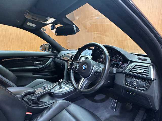 ＢＭＷ Ｍ４ 千葉県 2018(平30)年 6.1万km アルピンホワイトⅢ