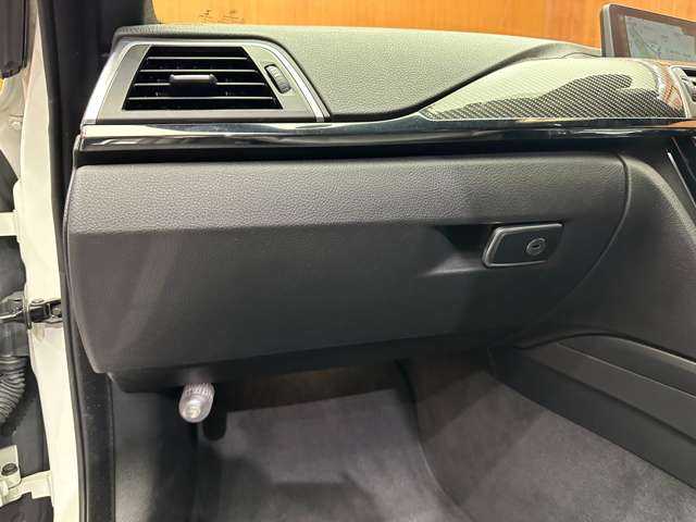 ＢＭＷ Ｍ４ 千葉県 2018(平30)年 6.1万km アルピンホワイトⅢ