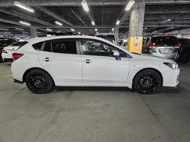 スバル インプレッサ スポーツ 1．6i－Lアイサイト 福岡県 2018(平30)年 7.7万km クリスタルホワイトP 純正8型ナビ/フルセグTV/バックカメラ/純正ドライブレコーダー/全車速追従機能付クルーズコントロール/アイサイトコアテクノロジー/・衝突被害軽減ブレーキ/・後退時自動ブレーキ/・車線逸脱防止支援/・前後誤発進抑制/純正OPステアリング連動LEDヘッドランプ/純正OP革巻きステアリング/パドルシフト/STIエアロ(F/R)/社外18インチアルミホイール/スマートキー/プッシュエンジンスタート/禁煙車