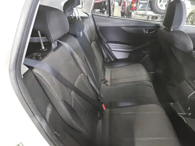 スバル インプレッサ スポーツ 1．6i－Lアイサイト 福岡県 2018(平30)年 7.7万km クリスタルホワイトP 純正8型ナビ/フルセグTV/バックカメラ/純正ドライブレコーダー/全車速追従機能付クルーズコントロール/アイサイトコアテクノロジー/・衝突被害軽減ブレーキ/・後退時自動ブレーキ/・車線逸脱防止支援/・前後誤発進抑制/純正OPステアリング連動LEDヘッドランプ/純正OP革巻きステアリング/パドルシフト/STIエアロ(F/R)/社外18インチアルミホイール/スマートキー/プッシュエンジンスタート/禁煙車