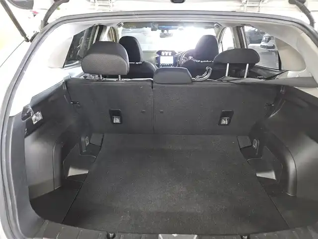 スバル インプレッサ スポーツ 1．6i－Lアイサイト 福岡県 2018(平30)年 7.7万km クリスタルホワイトP 純正8型ナビ/フルセグTV/バックカメラ/純正ドライブレコーダー/全車速追従機能付クルーズコントロール/アイサイトコアテクノロジー/・衝突被害軽減ブレーキ/・後退時自動ブレーキ/・車線逸脱防止支援/・前後誤発進抑制/純正OPステアリング連動LEDヘッドランプ/純正OP革巻きステアリング/パドルシフト/STIエアロ(F/R)/社外18インチアルミホイール/スマートキー/プッシュエンジンスタート/禁煙車