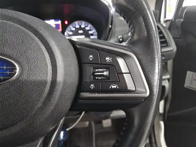 スバル インプレッサ スポーツ 1．6i－Lアイサイト 福岡県 2018(平30)年 7.7万km クリスタルホワイトP 純正8型ナビ/フルセグTV/バックカメラ/純正ドライブレコーダー/全車速追従機能付クルーズコントロール/アイサイトコアテクノロジー/・衝突被害軽減ブレーキ/・後退時自動ブレーキ/・車線逸脱防止支援/・前後誤発進抑制/純正OPステアリング連動LEDヘッドランプ/純正OP革巻きステアリング/パドルシフト/STIエアロ(F/R)/社外18インチアルミホイール/スマートキー/プッシュエンジンスタート/禁煙車