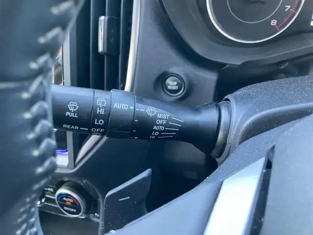 スバル インプレッサ スポーツ 1．6i－Lアイサイト 福岡県 2018(平30)年 7.7万km クリスタルホワイトP 純正8型ナビ/フルセグTV/バックカメラ/純正ドライブレコーダー/全車速追従機能付クルーズコントロール/アイサイトコアテクノロジー/・衝突被害軽減ブレーキ/・後退時自動ブレーキ/・車線逸脱防止支援/・前後誤発進抑制/純正OPステアリング連動LEDヘッドランプ/純正OP革巻きステアリング/パドルシフト/STIエアロ(F/R)/社外18インチアルミホイール/スマートキー/プッシュエンジンスタート/禁煙車