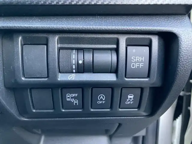 スバル インプレッサ スポーツ 1．6i－Lアイサイト 福岡県 2018(平30)年 7.7万km クリスタルホワイトP 純正8型ナビ/フルセグTV/バックカメラ/純正ドライブレコーダー/全車速追従機能付クルーズコントロール/アイサイトコアテクノロジー/・衝突被害軽減ブレーキ/・後退時自動ブレーキ/・車線逸脱防止支援/・前後誤発進抑制/純正OPステアリング連動LEDヘッドランプ/純正OP革巻きステアリング/パドルシフト/STIエアロ(F/R)/社外18インチアルミホイール/スマートキー/プッシュエンジンスタート/禁煙車